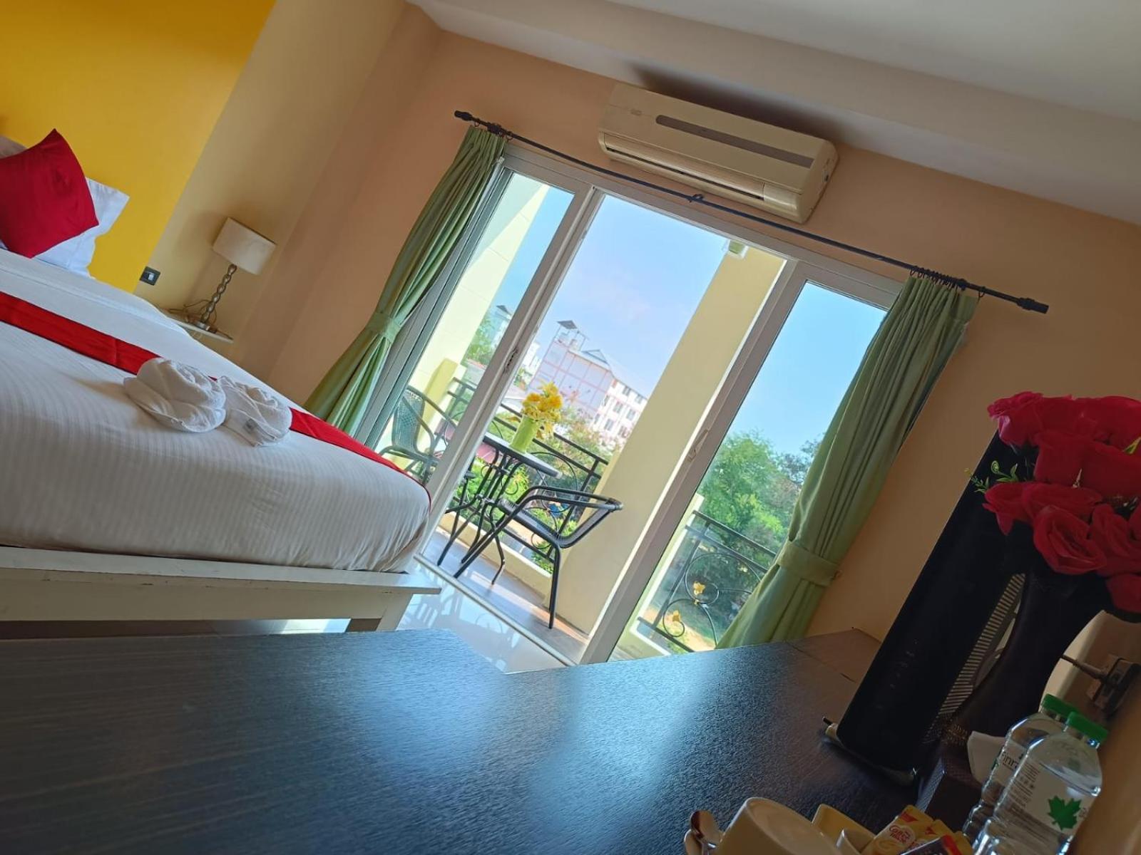 Aura Inn Rooms باتايا المظهر الخارجي الصورة