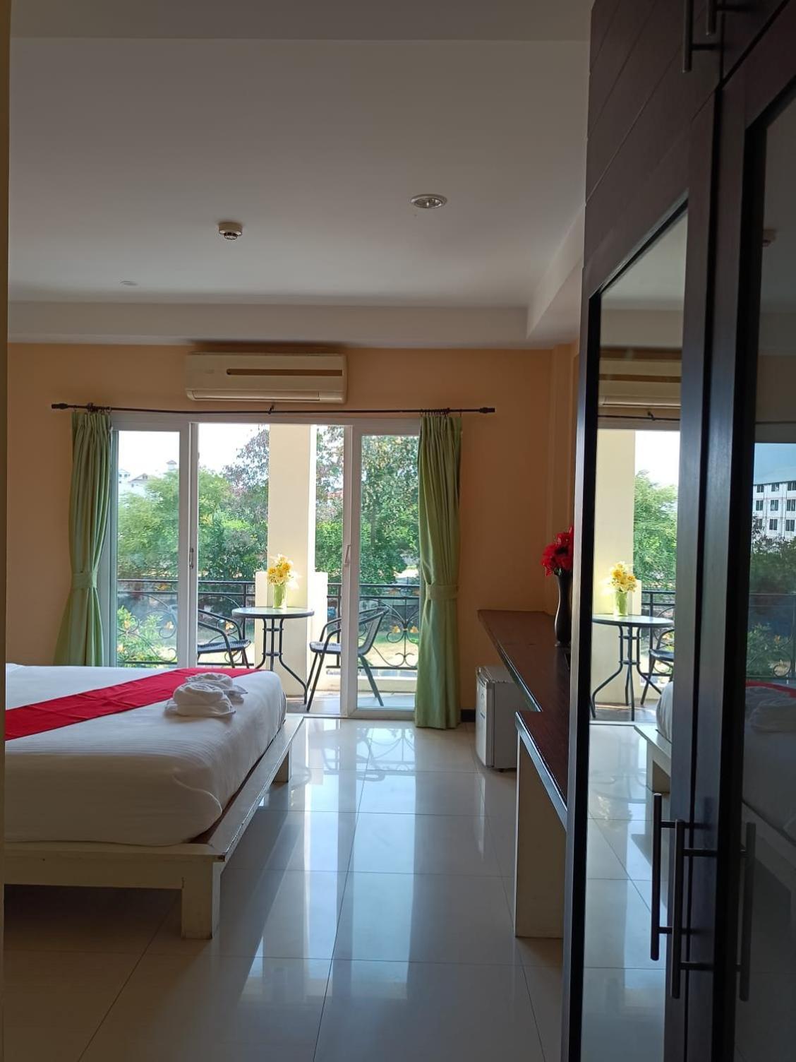 Aura Inn Rooms باتايا المظهر الخارجي الصورة