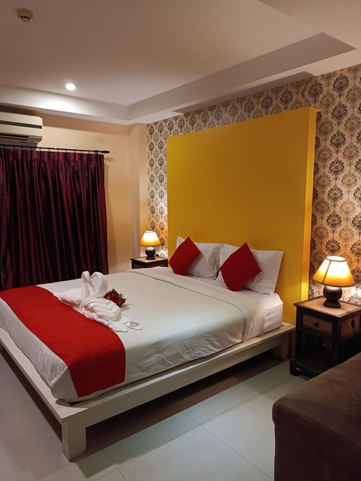 Aura Inn Rooms باتايا المظهر الخارجي الصورة
